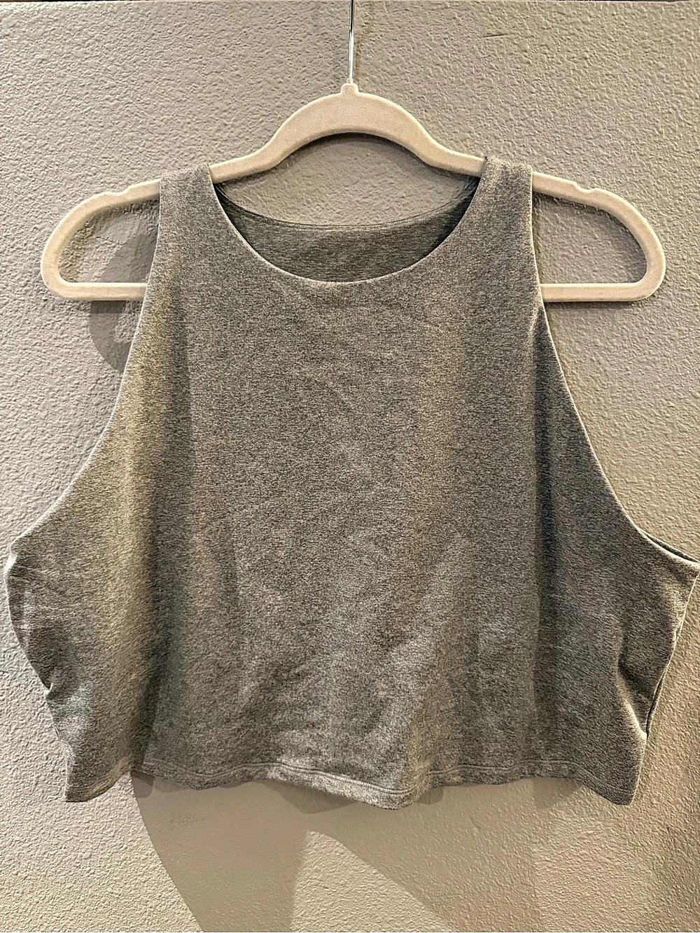 Old Navy Active PowerChill High-Neck Crop Tank – Gray